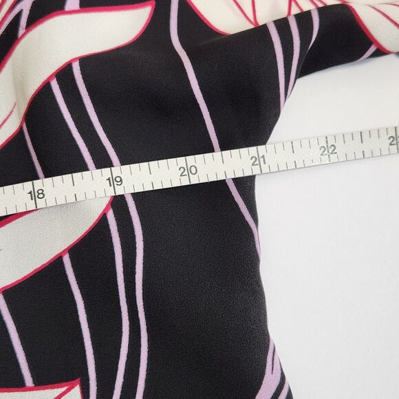 White House Black Market Magnolia Floral Kimono Sleeve V-Neck Blouse Small - Picture 10 of 11